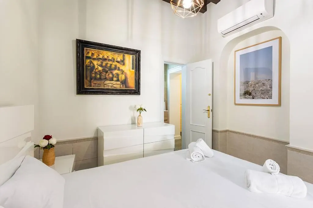 1. Casa De Alma. Apartment In Historic House Malaga Spain
